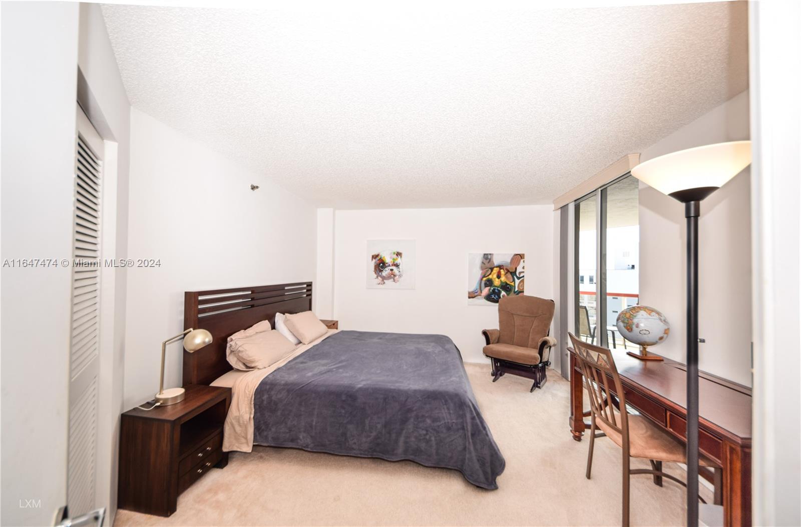 6767 Collins Ave # 1906