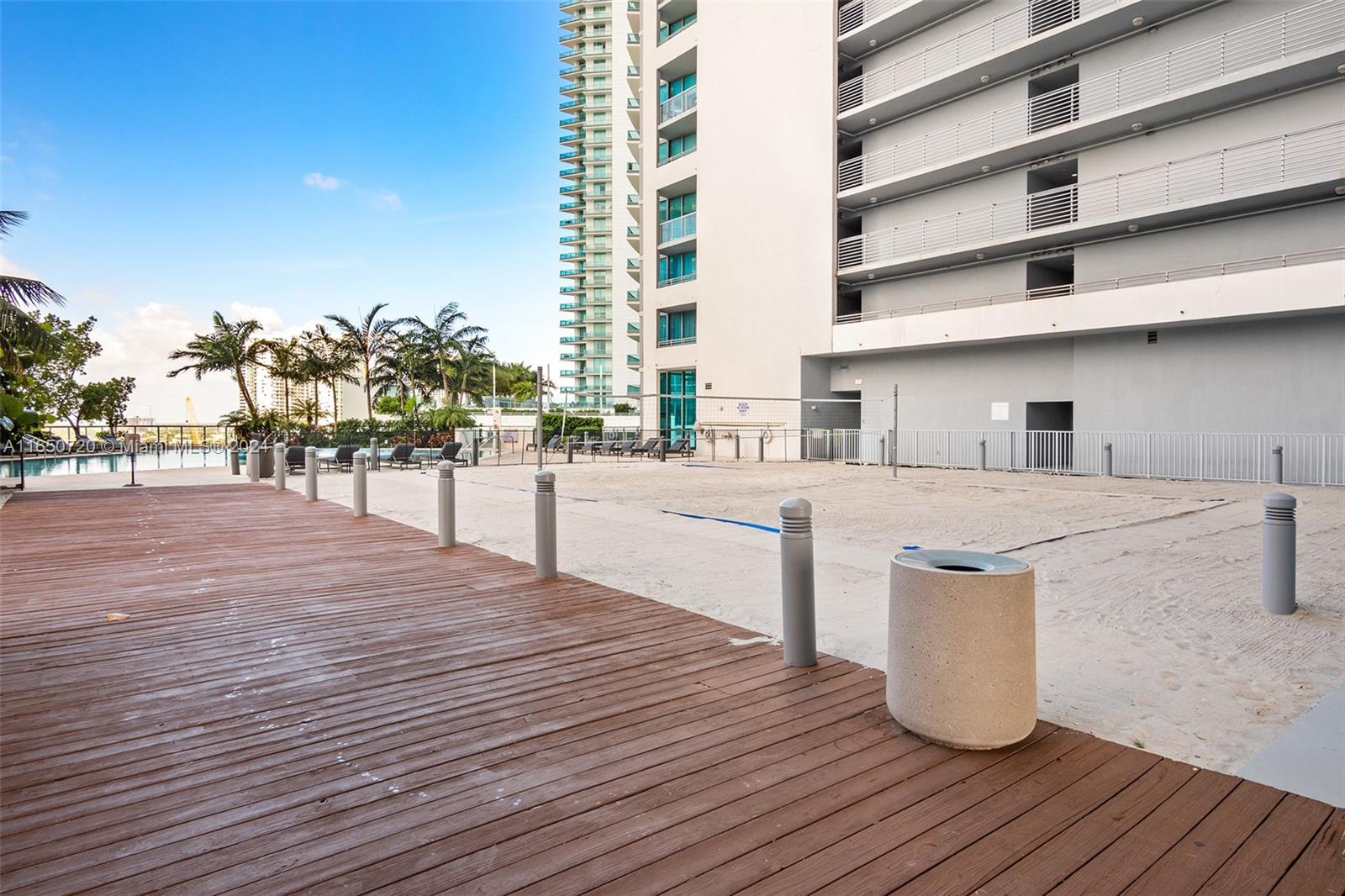 888 Biscayne Blvd # 1711