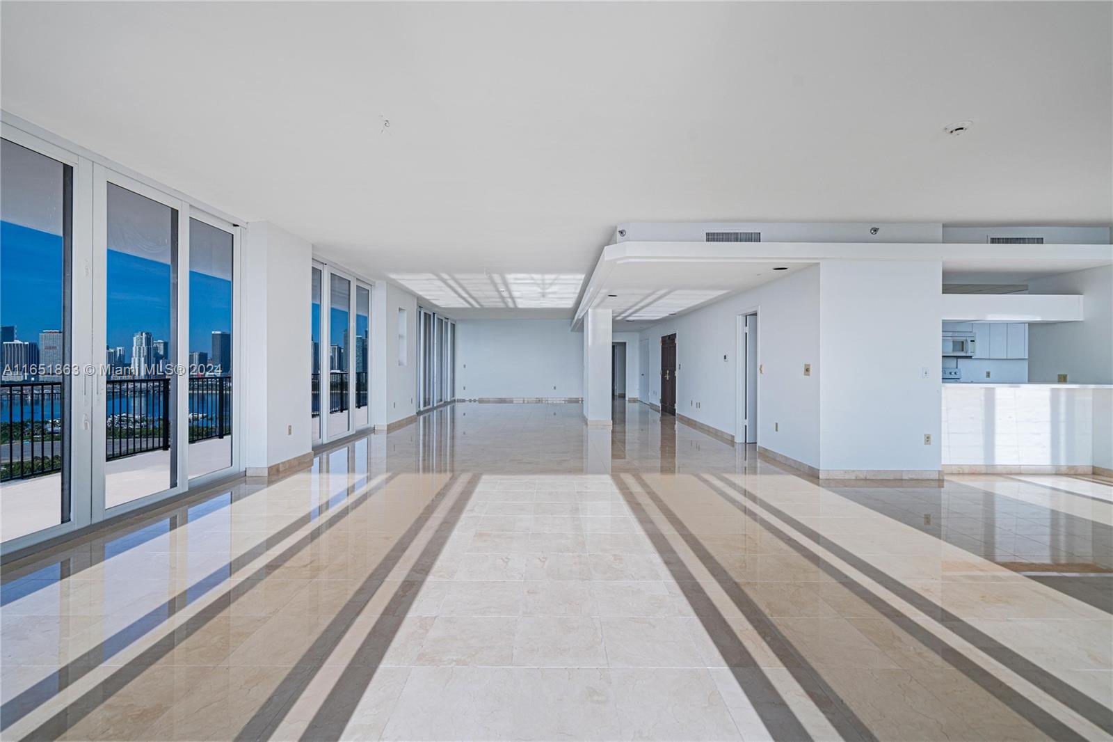 1000 Venetian Way # 2201 Unit: PH 2201