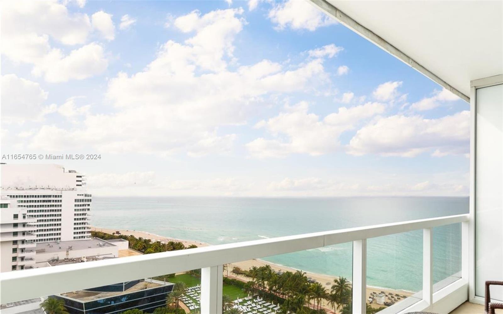 4391 Collins Ave # 1703