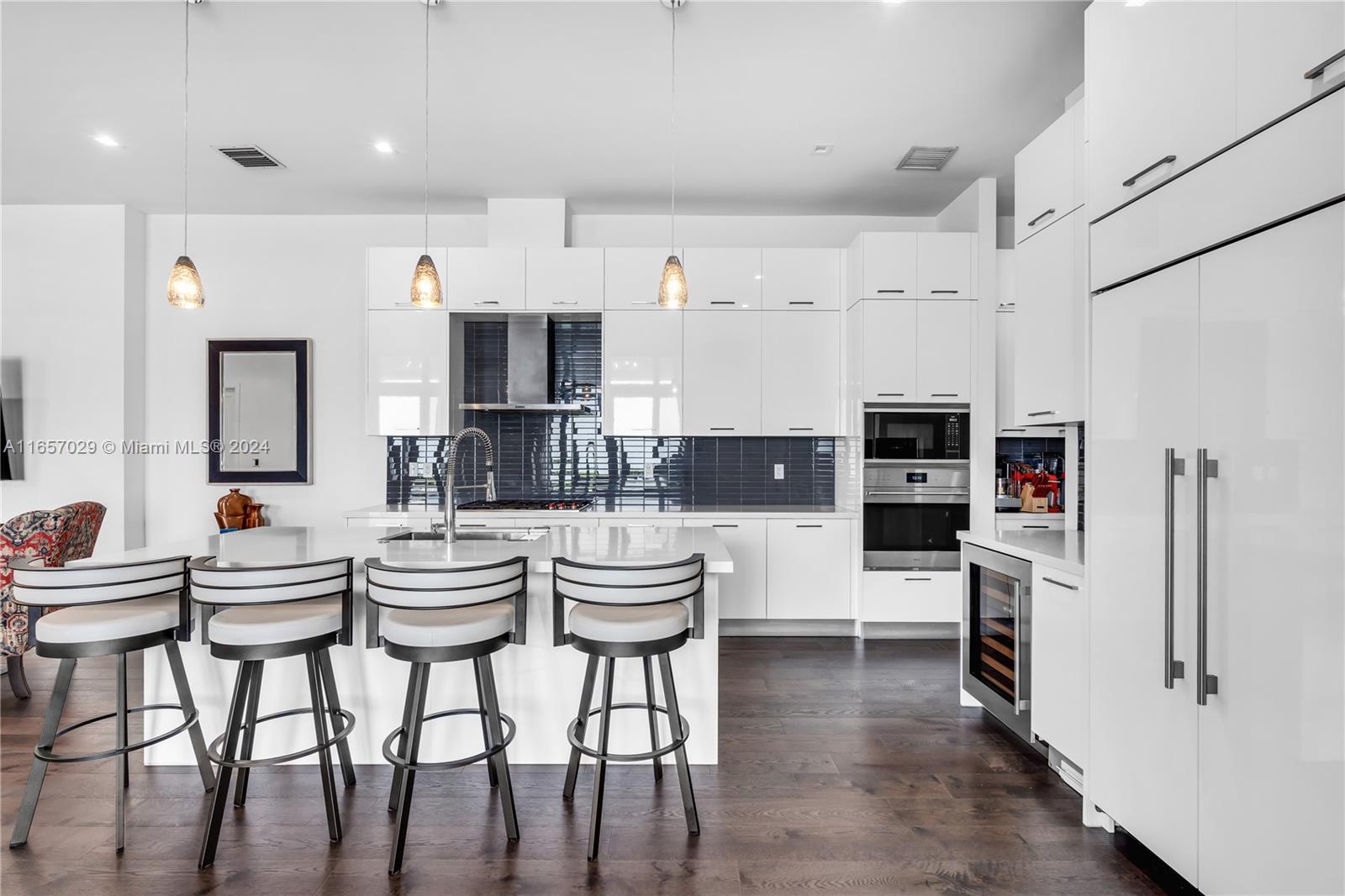 8115 NW 48th Ter