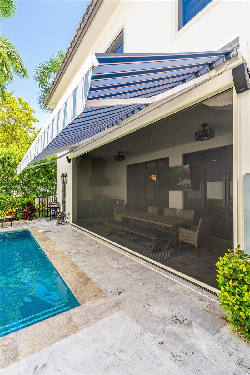 8115 NW 48th Ter