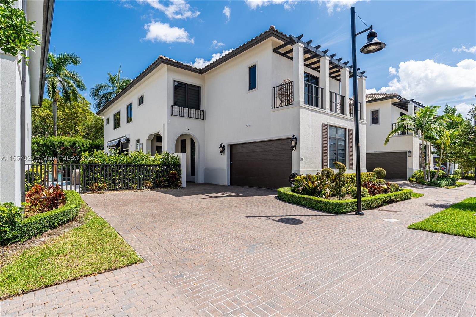 8115 NW 48th Ter