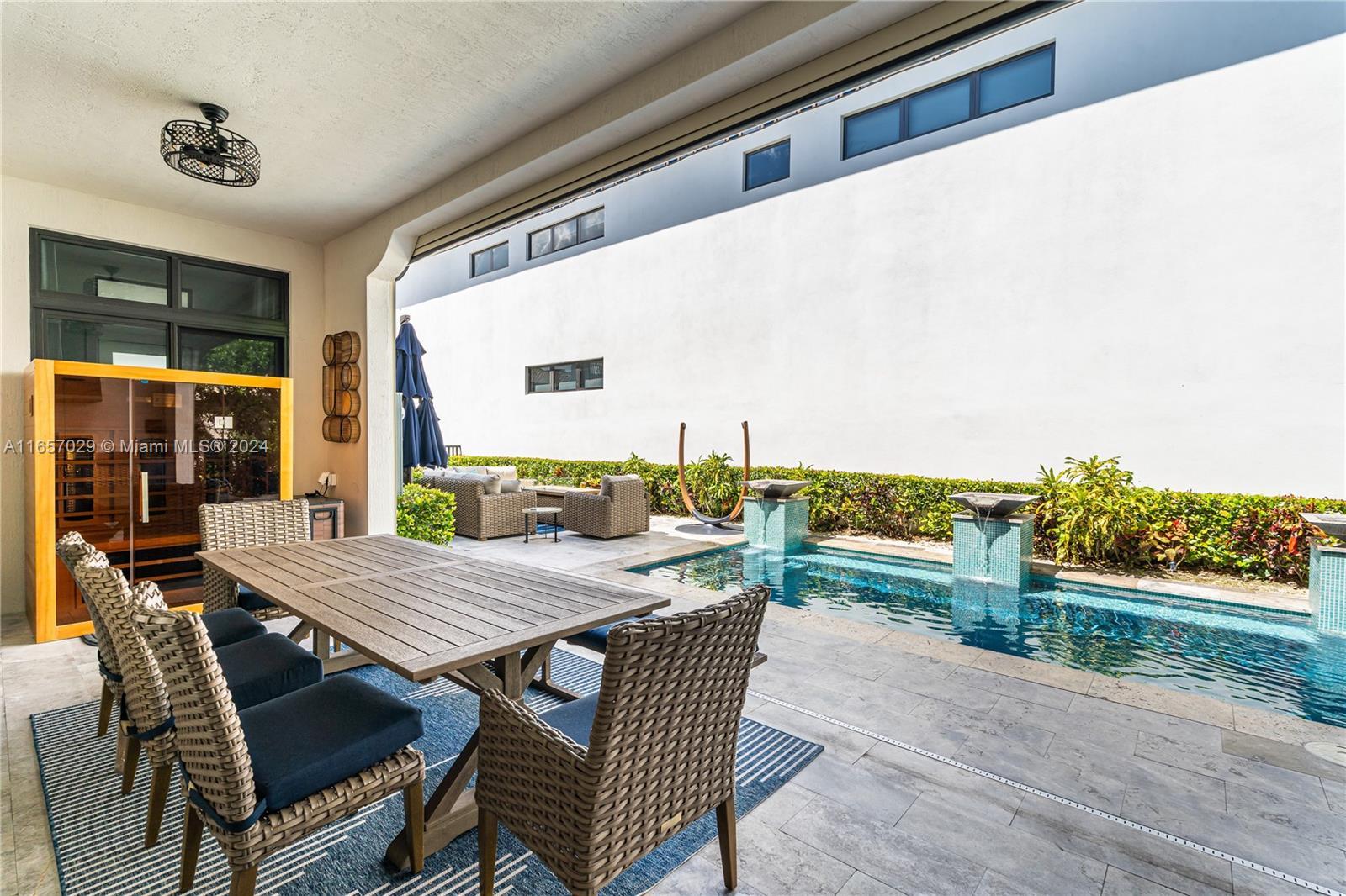 8115 NW 48th Ter