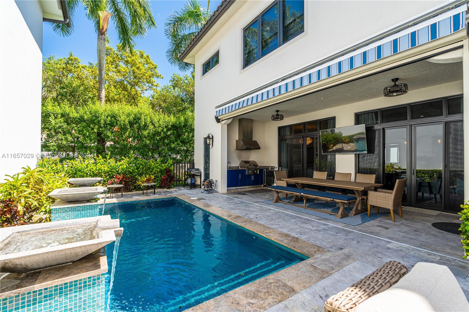 8115 NW 48th Ter