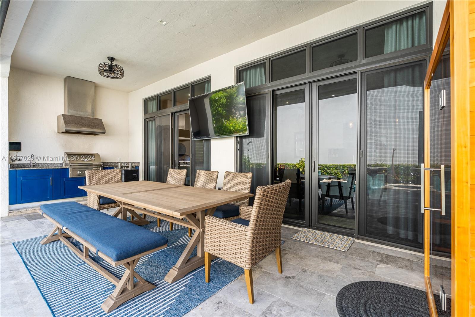 8115 NW 48th Ter