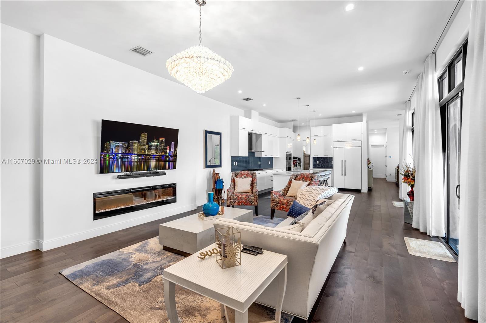 8115 NW 48th Ter