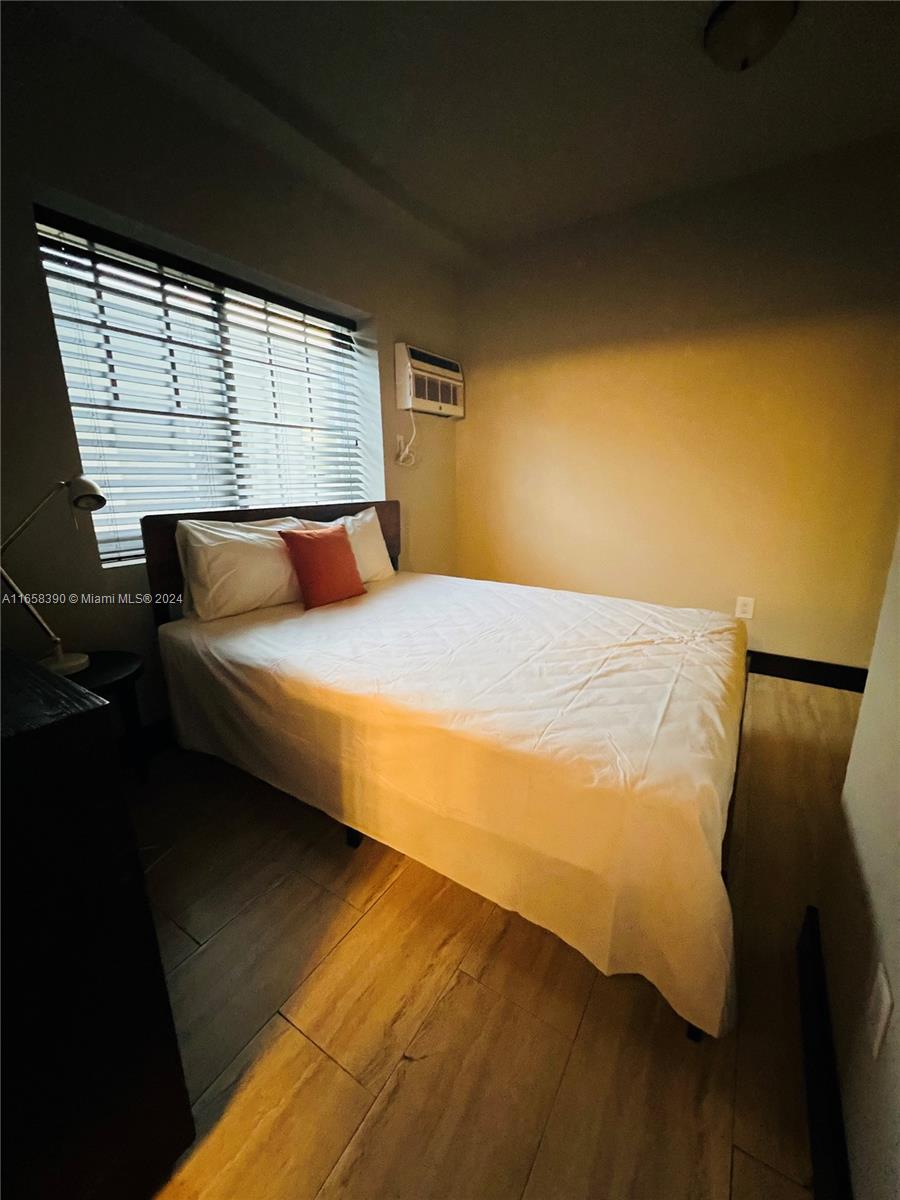 1330 Pennsylvania Ave # 204