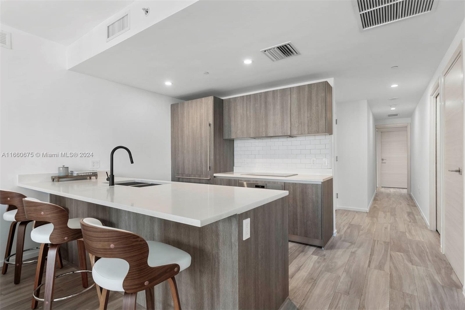 801 S Miami Ave Unit: 2004