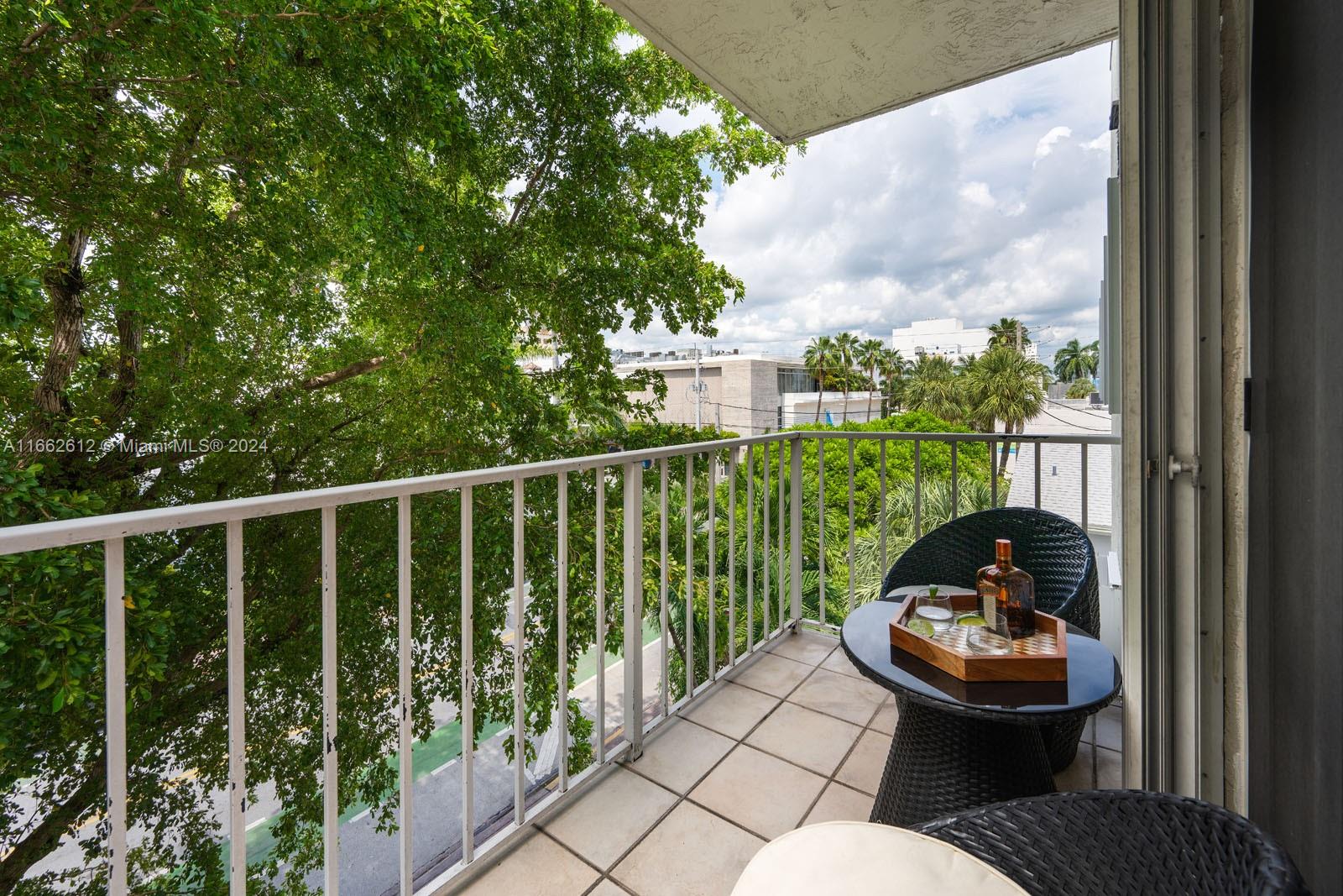 1615 Meridian Ave # 401