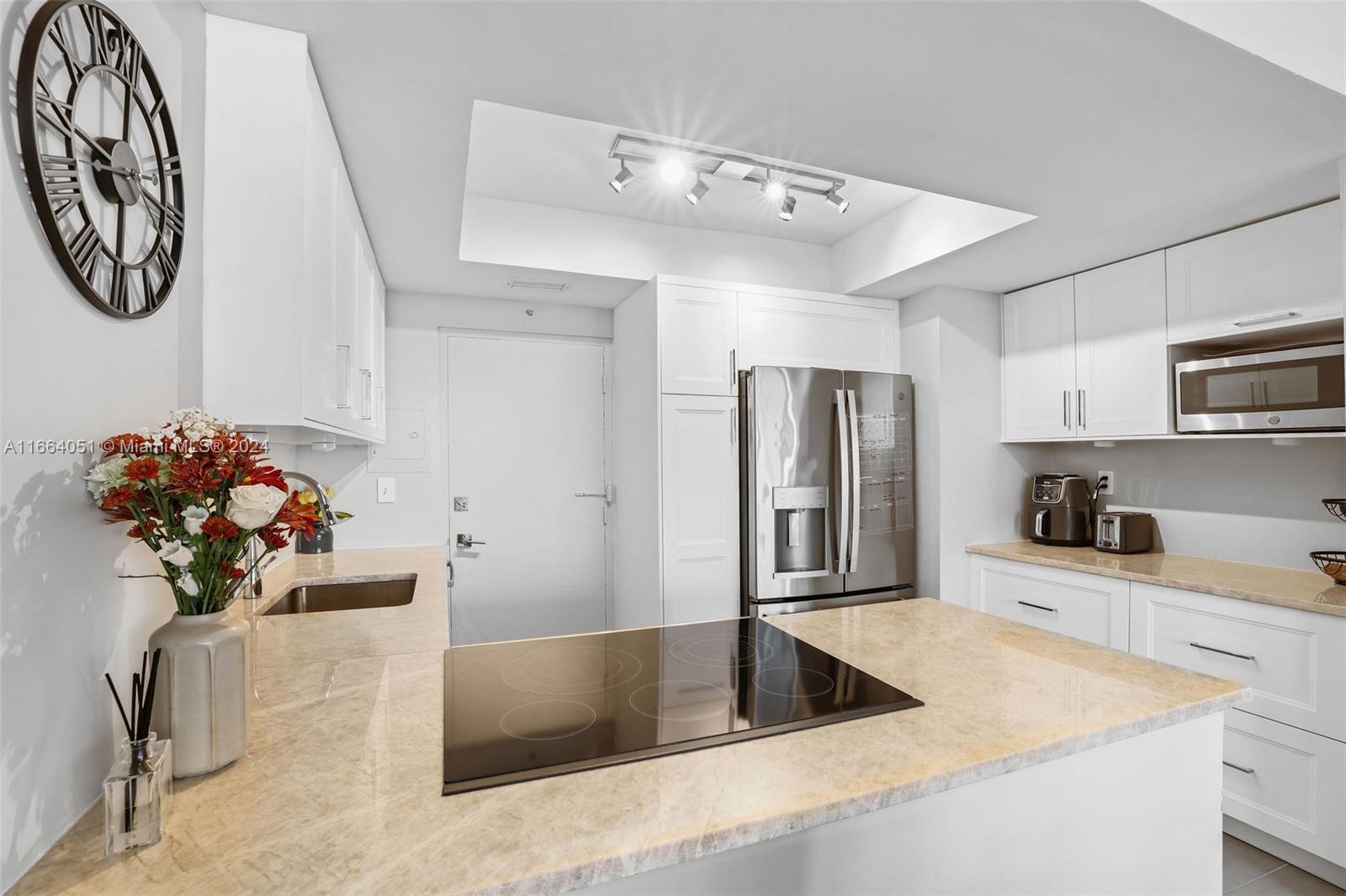 20 Island Ave # 905