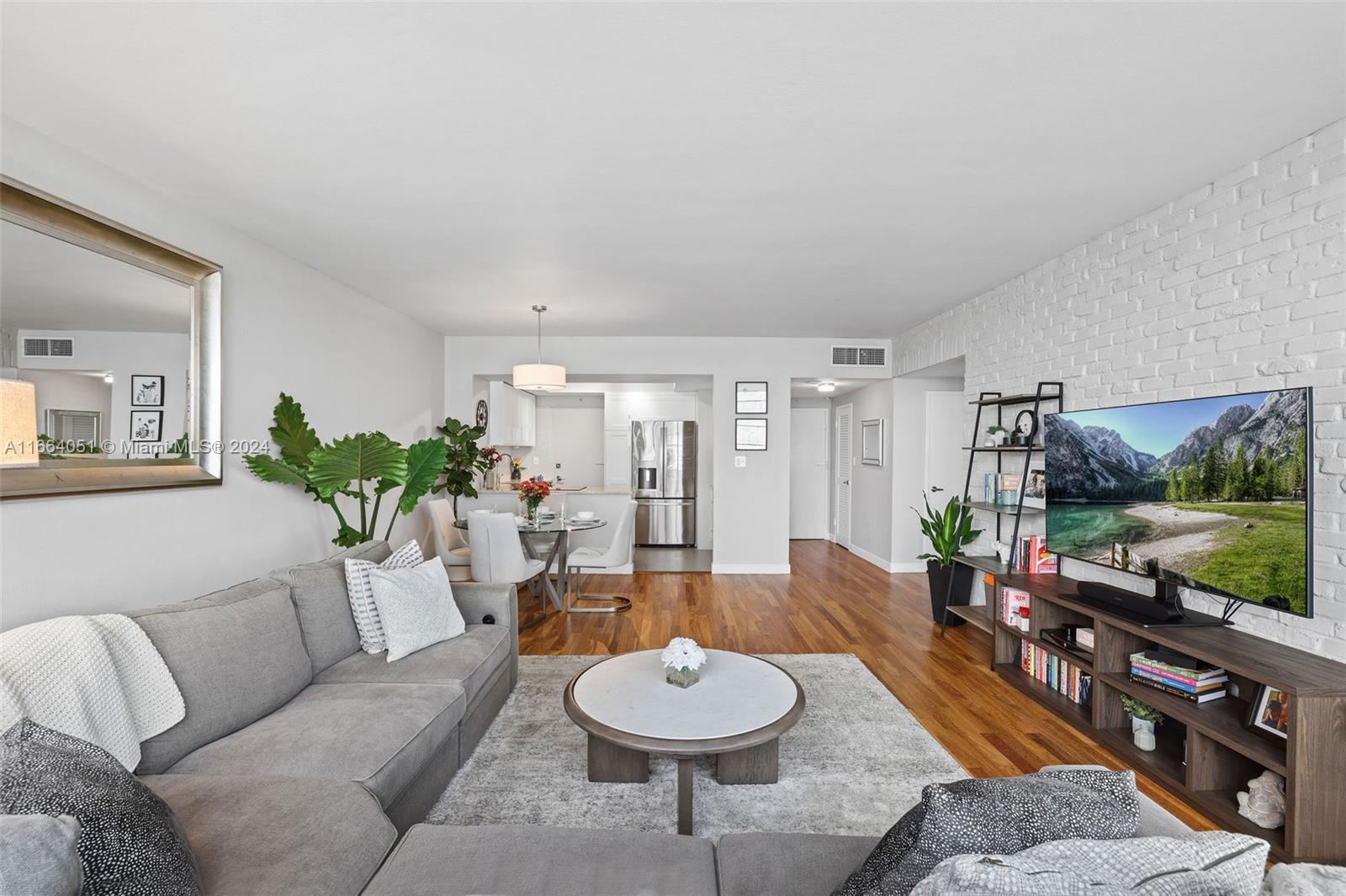 20 Island Ave # 905