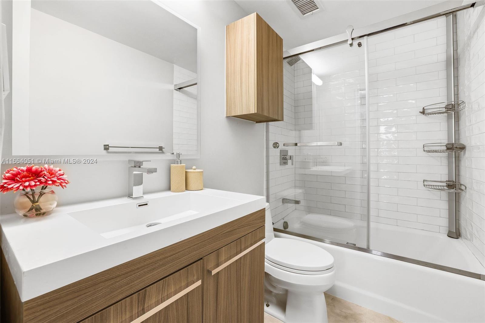 20 Island Ave # 905
