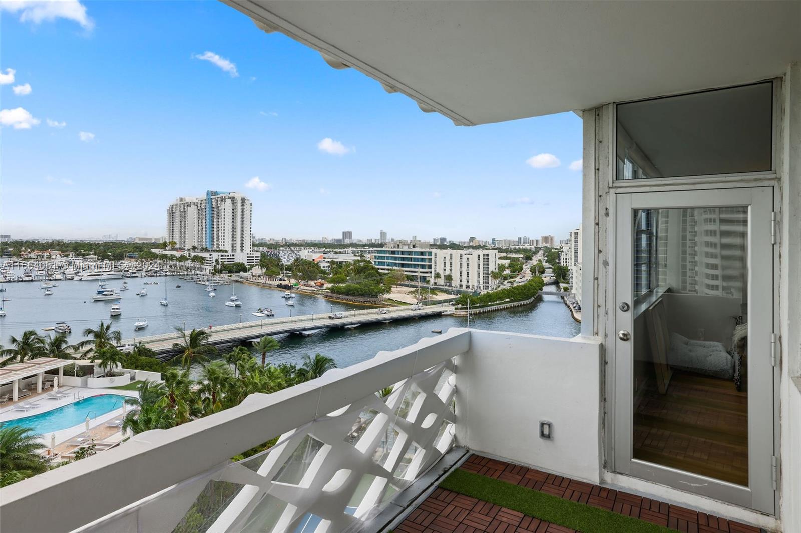 20 Island Ave # 905