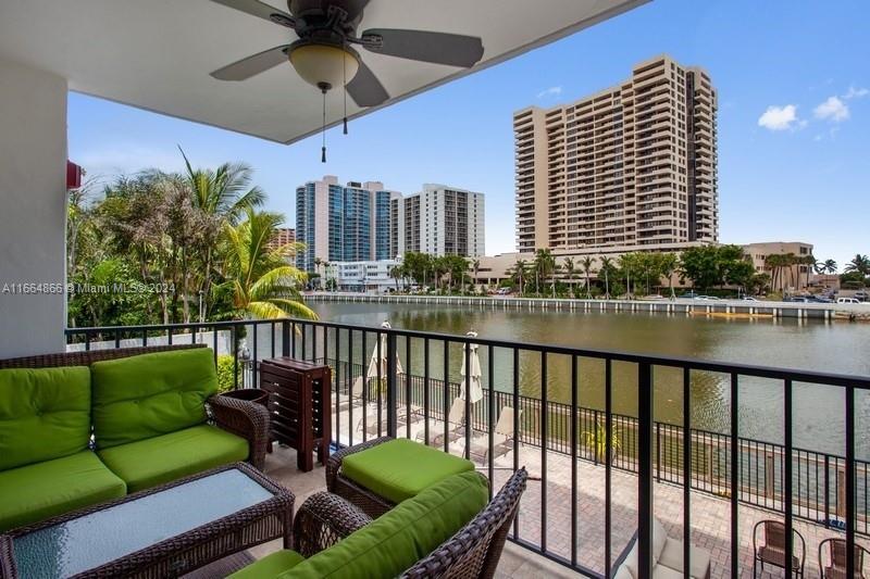 2455 Flamingo Dr # 201