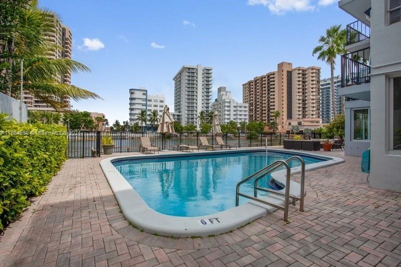 2455 Flamingo Dr # 201