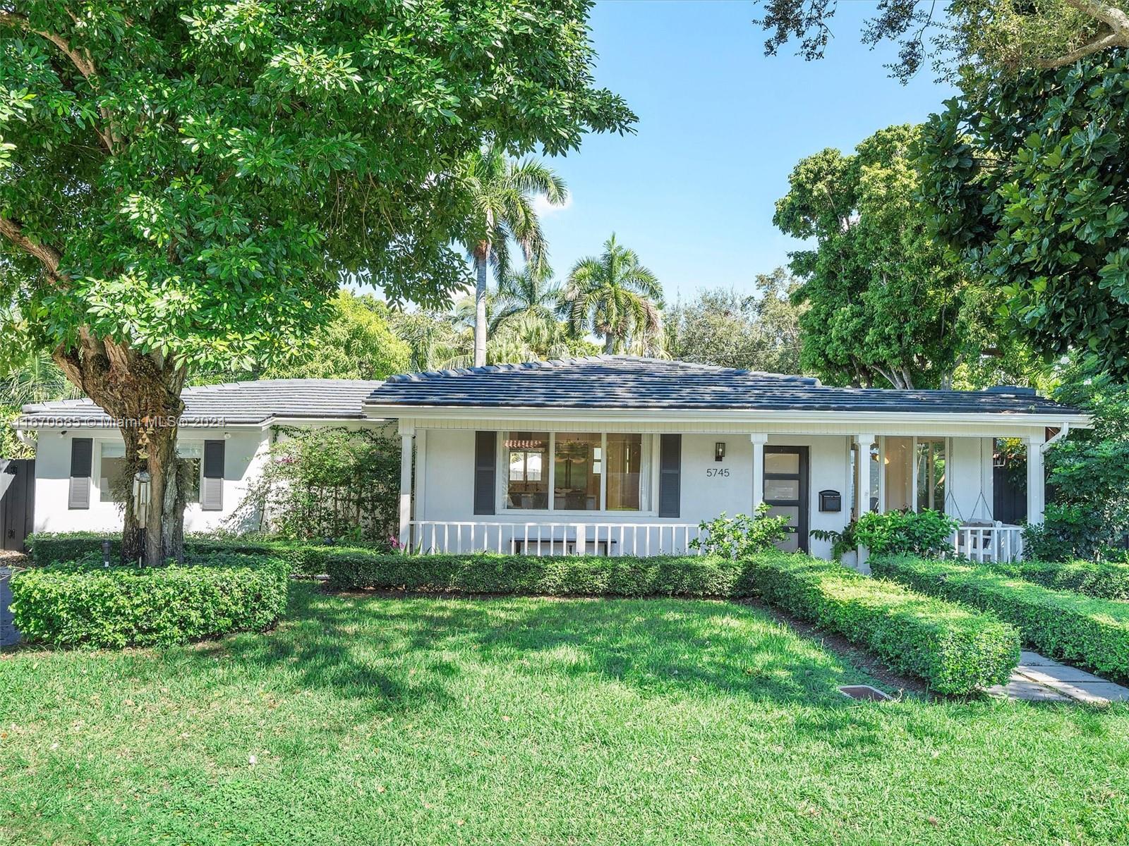 5745 SW 51 St