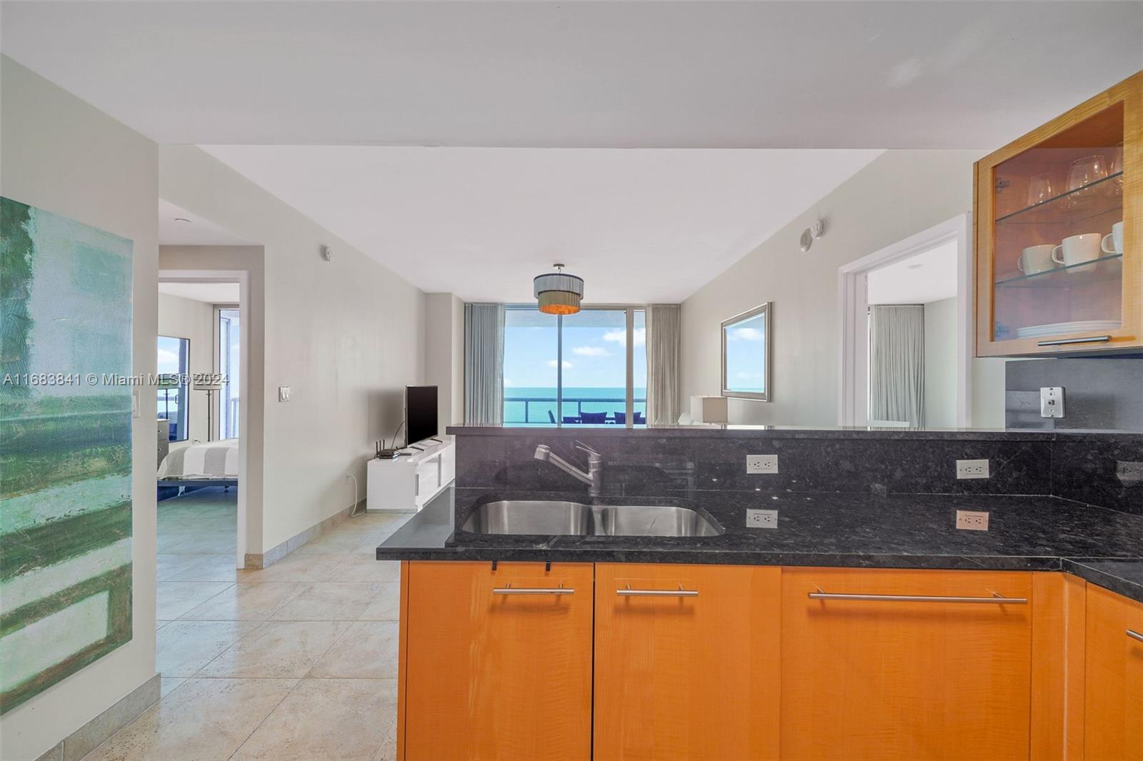 6799 Collins Ave # 1604