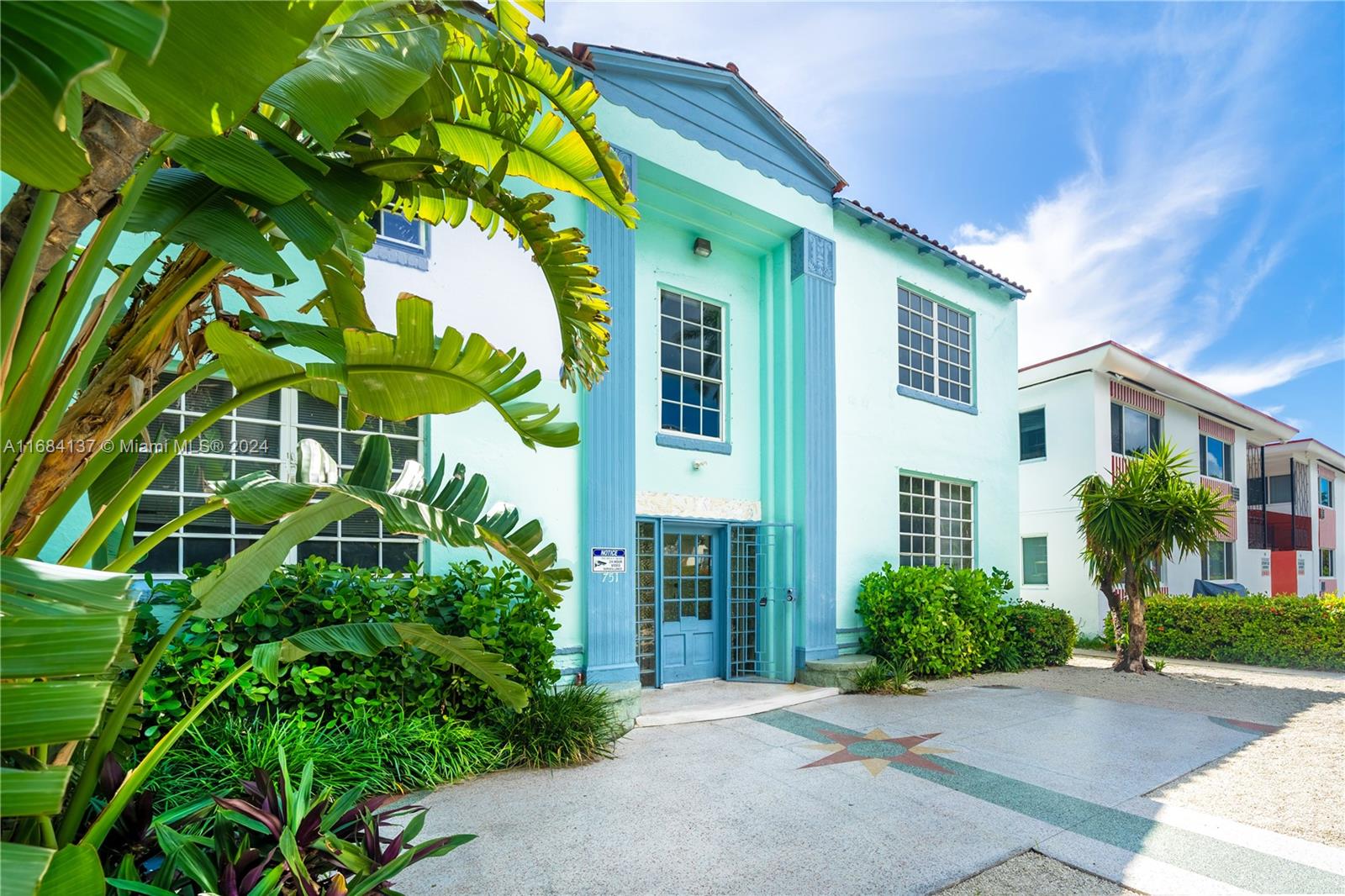 751 Euclid Ave # 2A