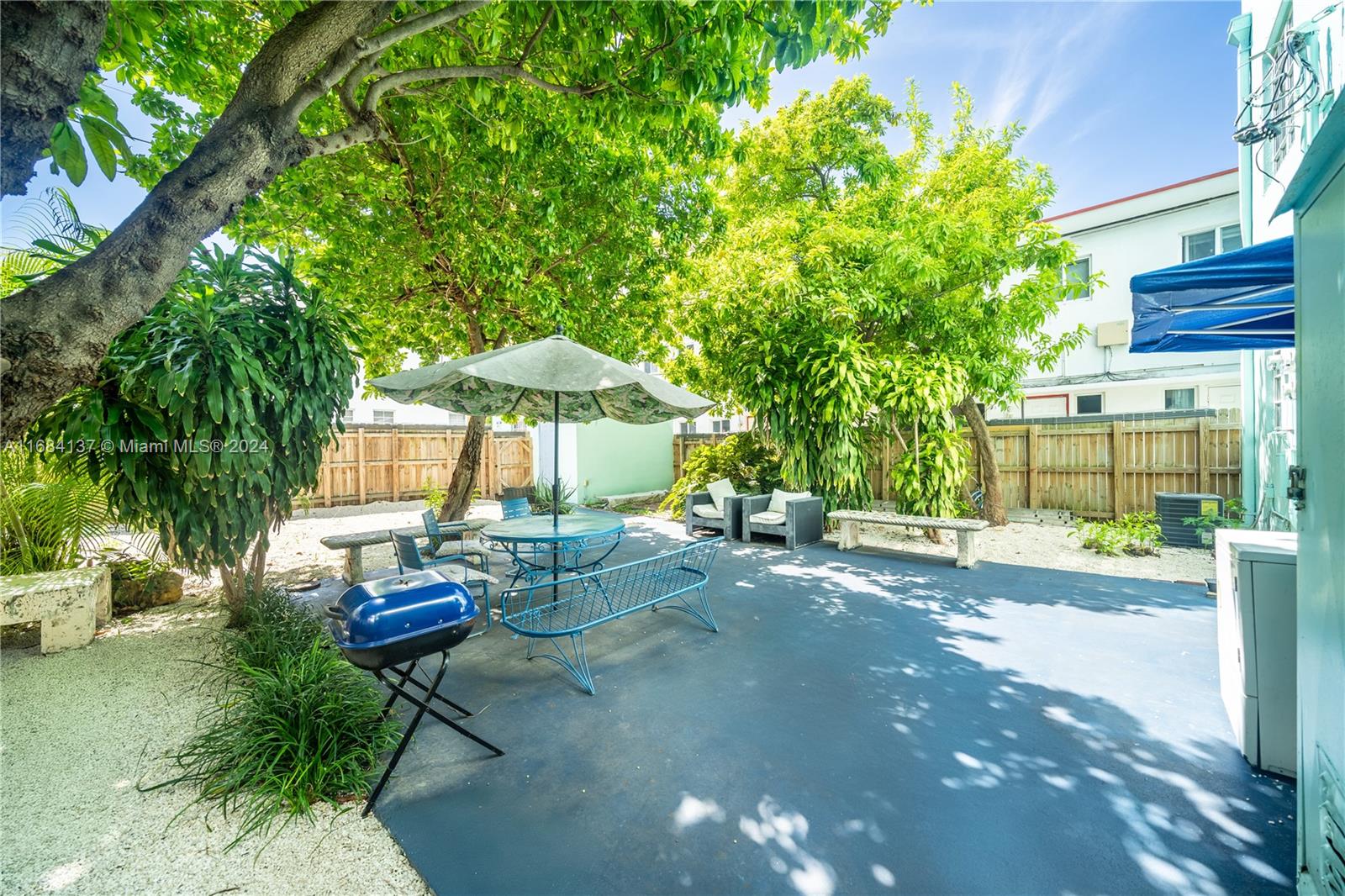 751 Euclid Ave # 2A