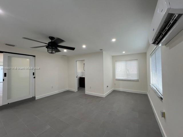 2770 SW 25th St # 2770