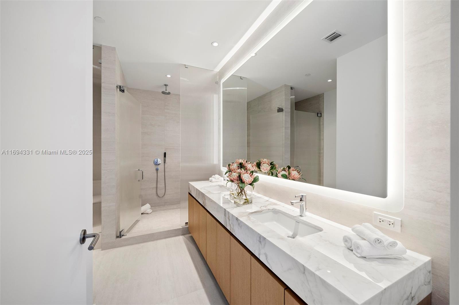 500 Alton Unit: PH4702