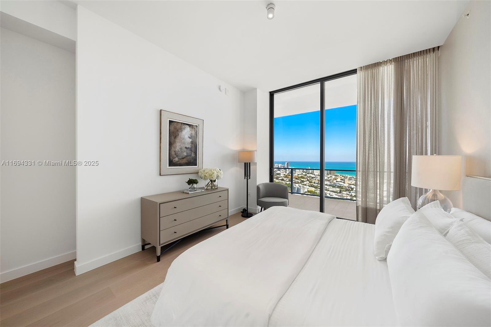500 Alton Unit: PH4702