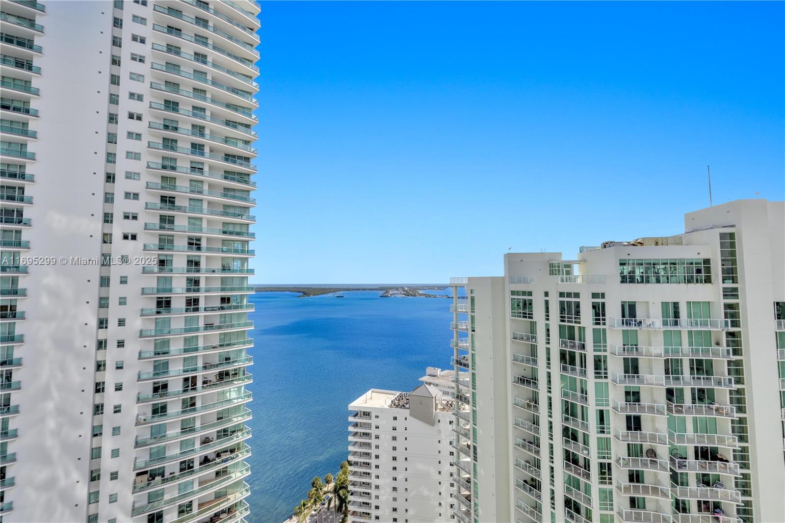 1300 Brickell Bay Dr # 2805