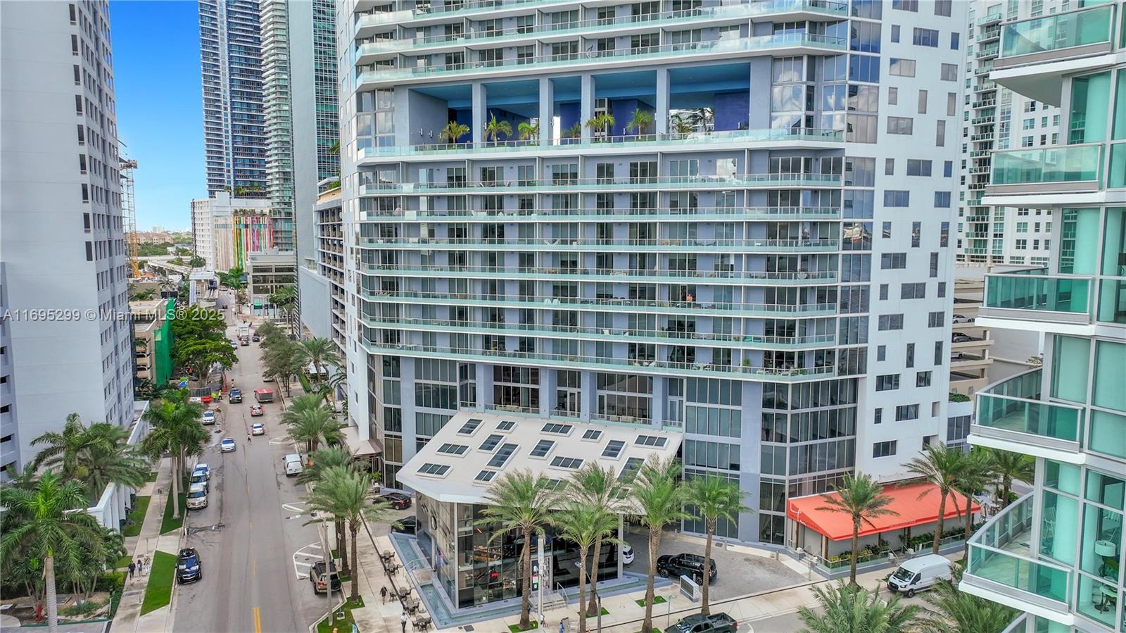 1300 Brickell Bay Dr # 2805