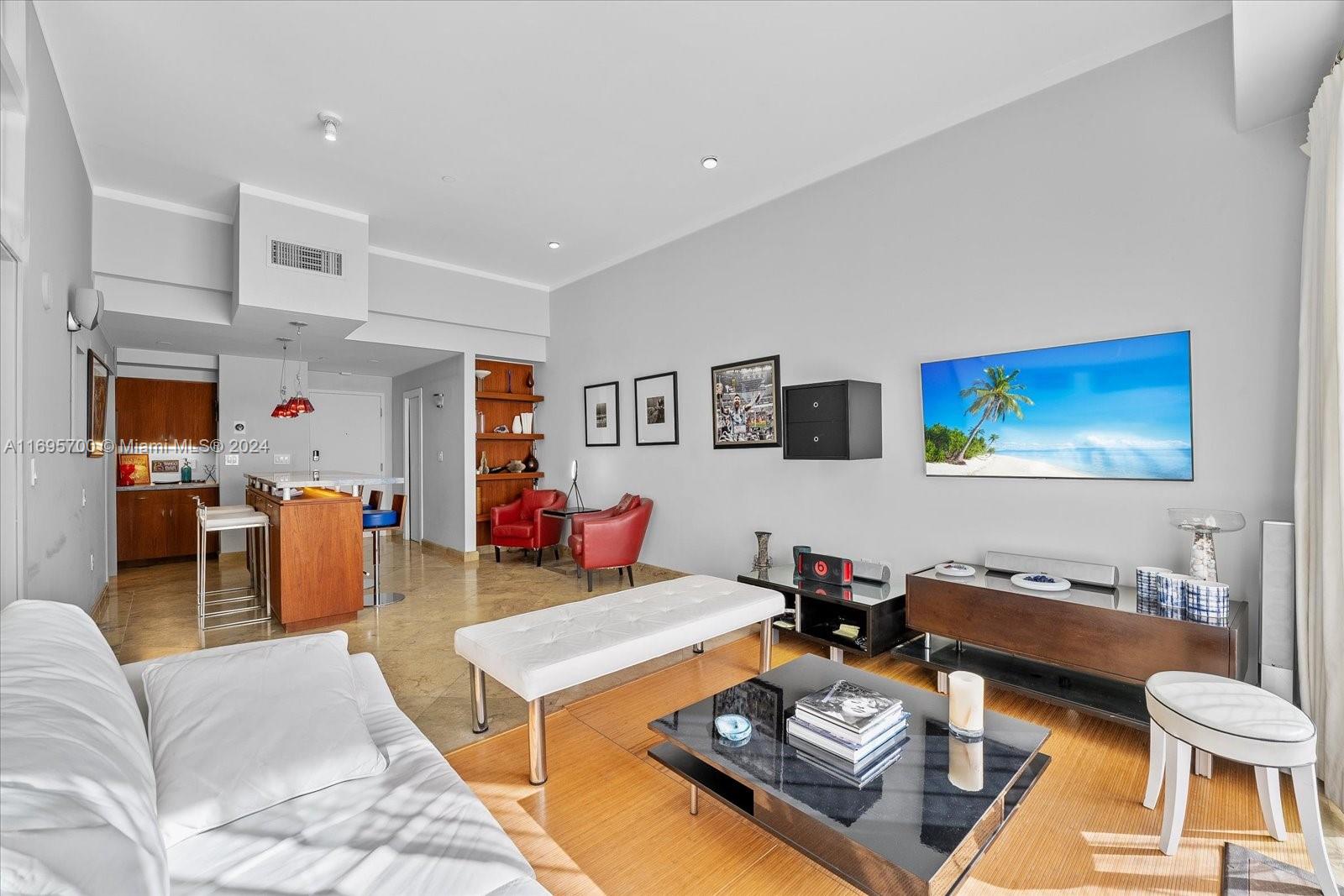 6917 Collins Ave # 103 Unit: L-103