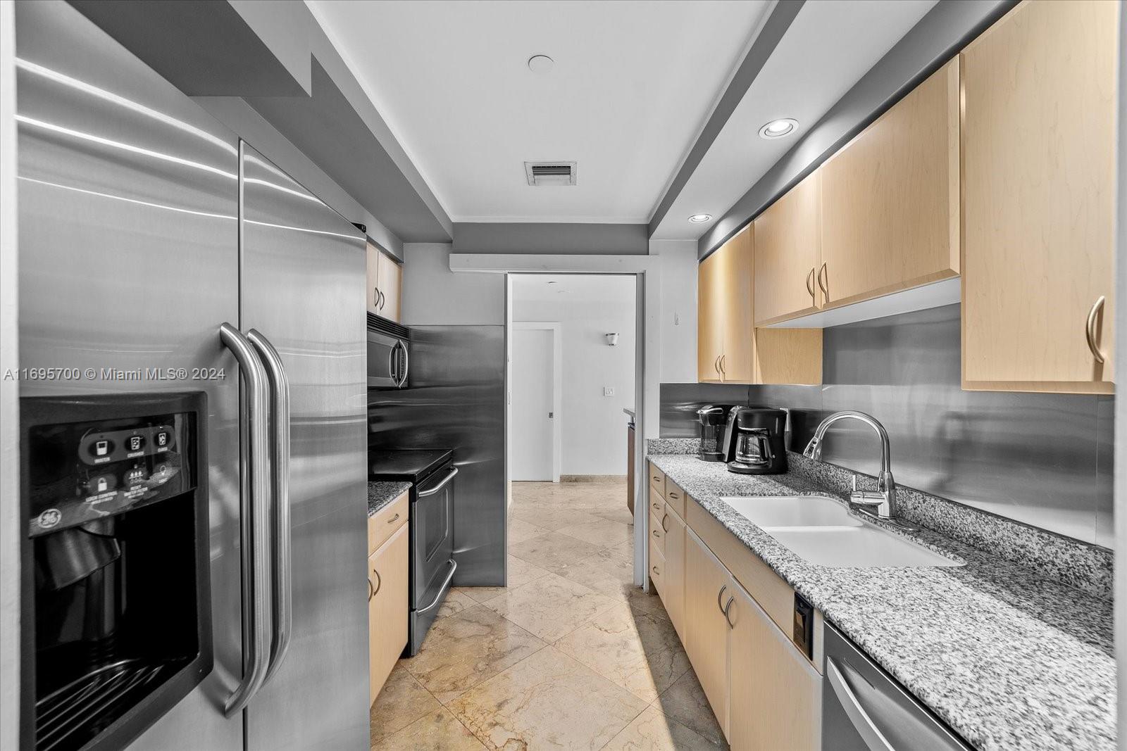 6917 Collins Ave # 103 Unit: L-103