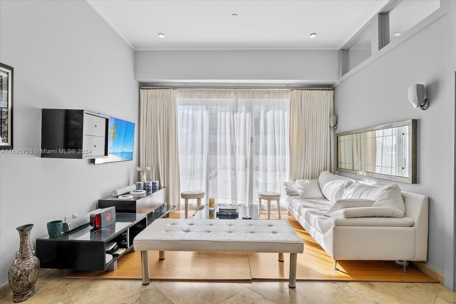 6917 Collins Ave # 103 Unit: L-103