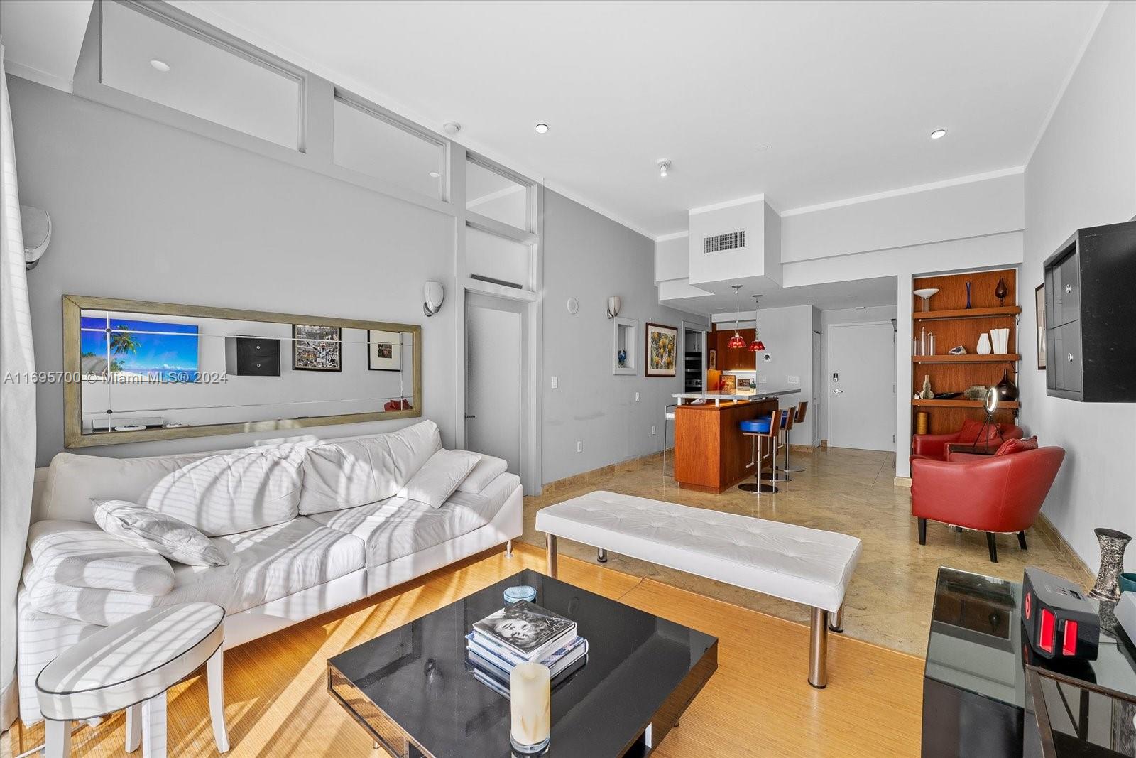 6917 Collins Ave # 103 Unit: L-103