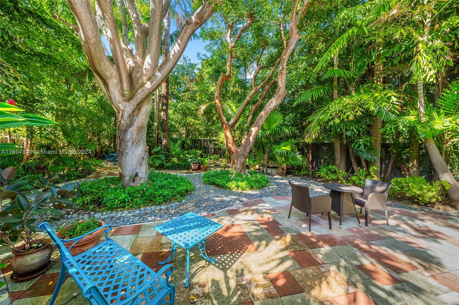 4412 Royal Palm Ave