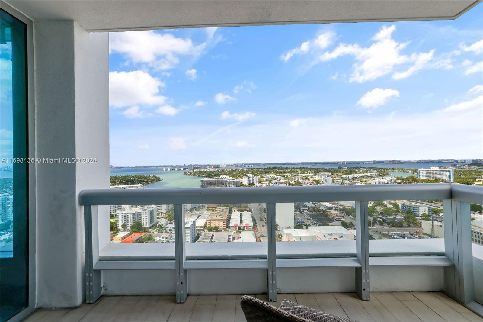6899 Collins Ave # 2804