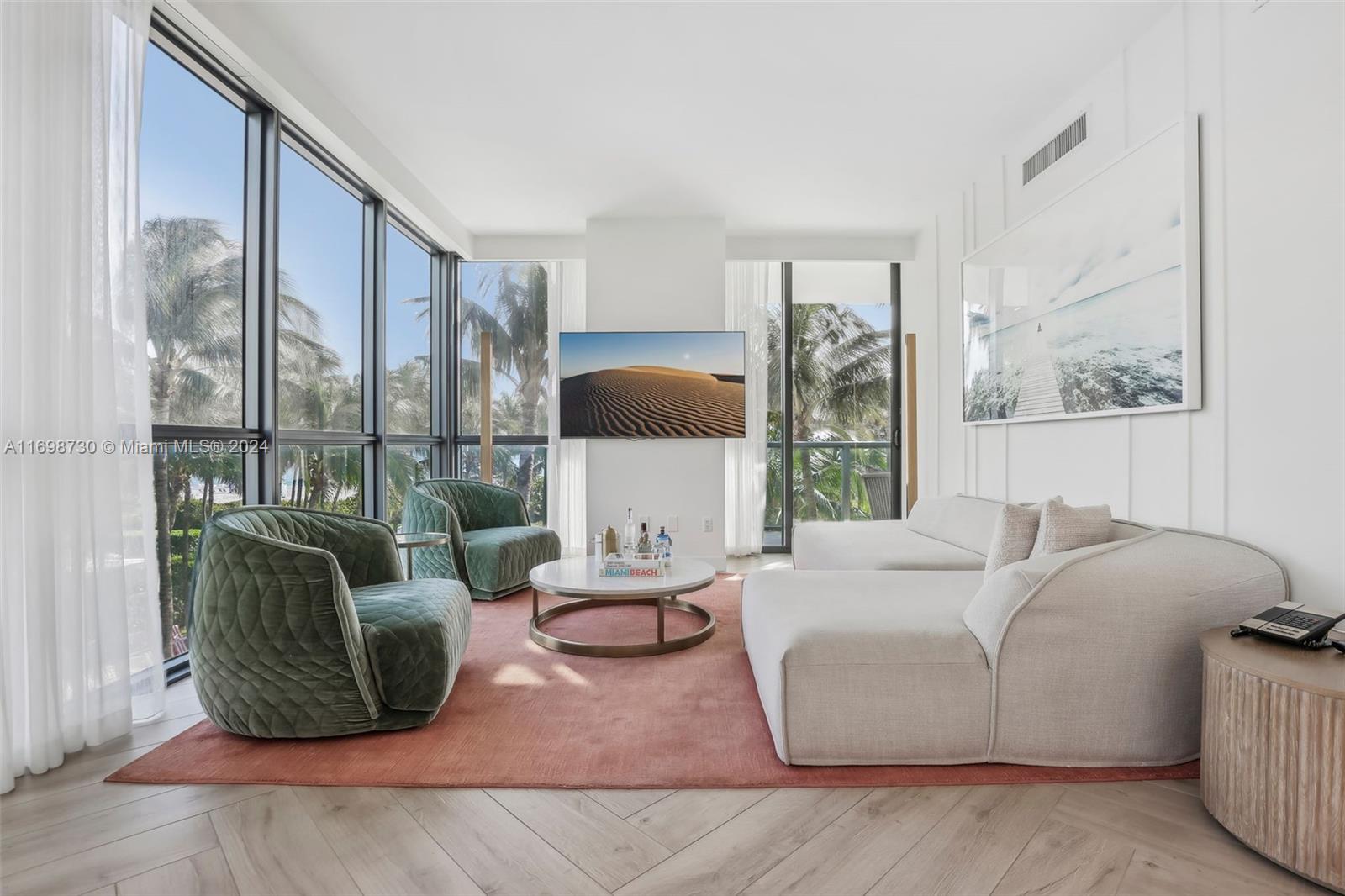 2201 Collins Ave # 329