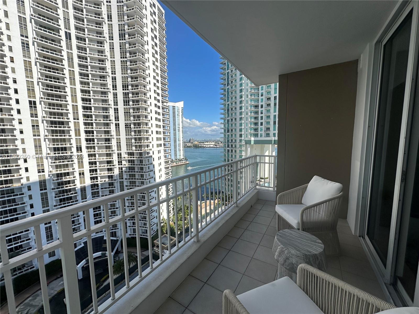 801 Brickell Key Blvd # 1906