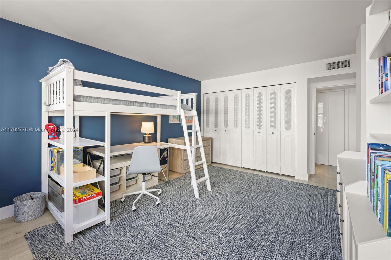 1420 Brickell Bay Dr # 504B