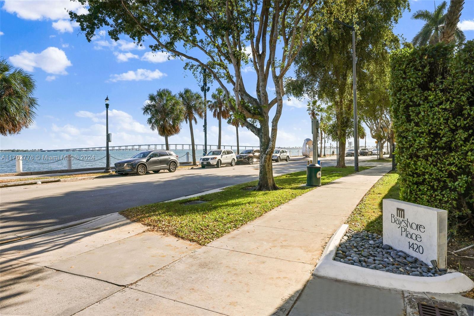 1420 Brickell Bay Dr # 504B