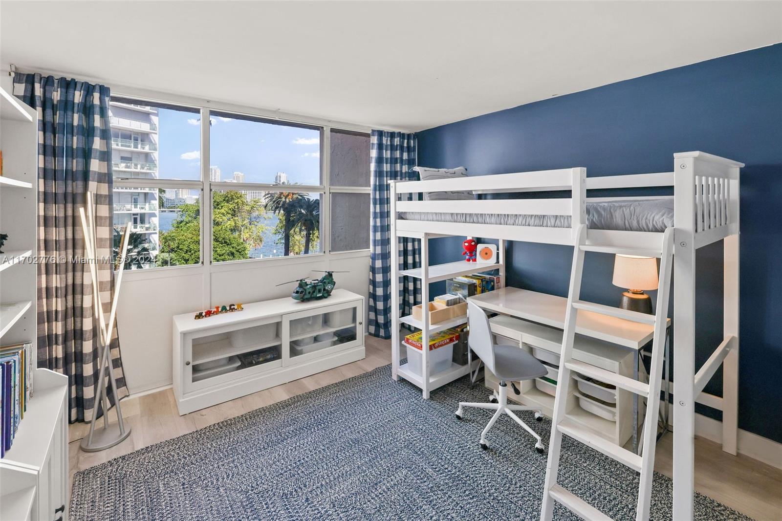 1420 Brickell Bay Dr # 504B