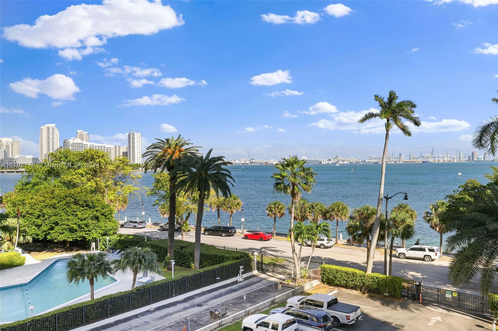 1420 Brickell Bay Dr # 504B