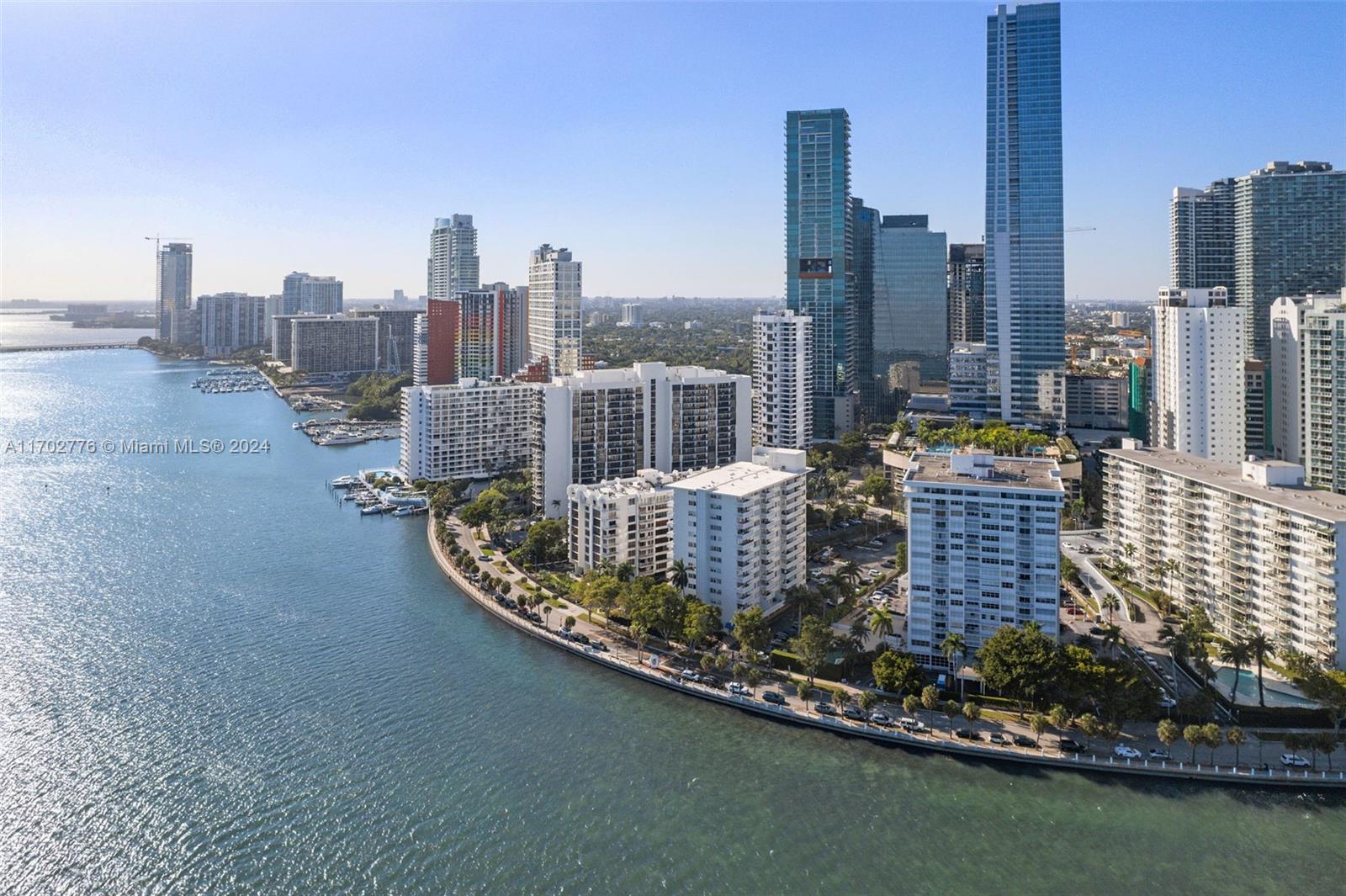 1420 Brickell Bay Dr # 504B