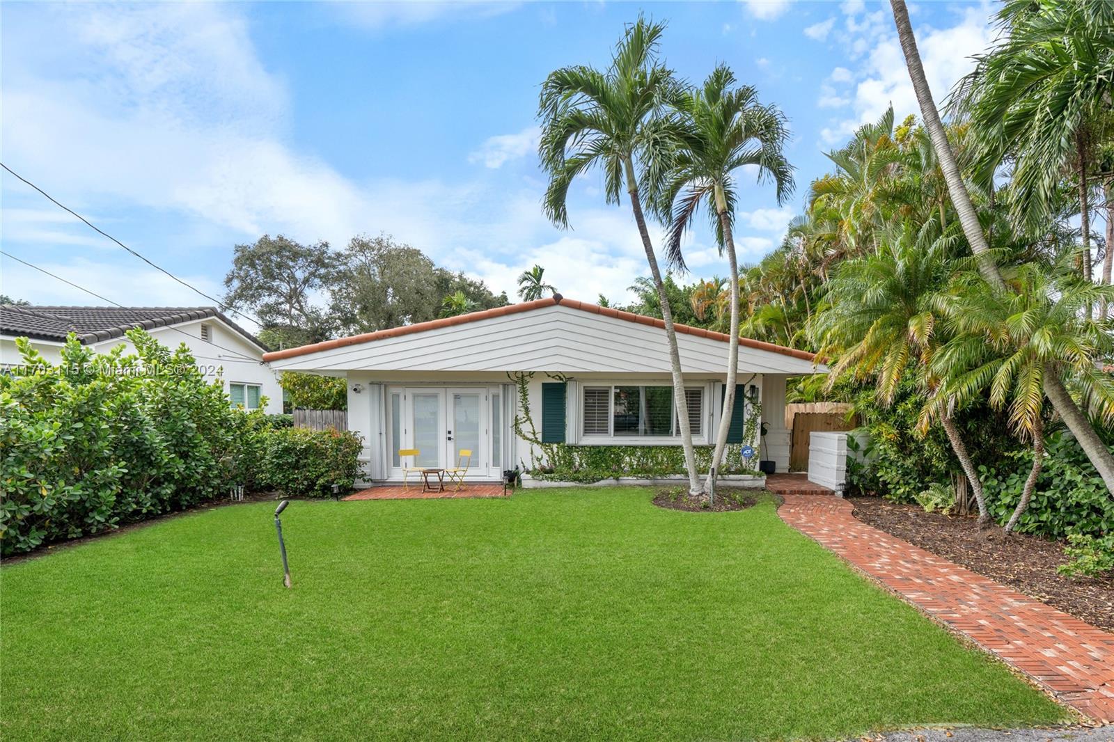 10580 NE 2nd Pl