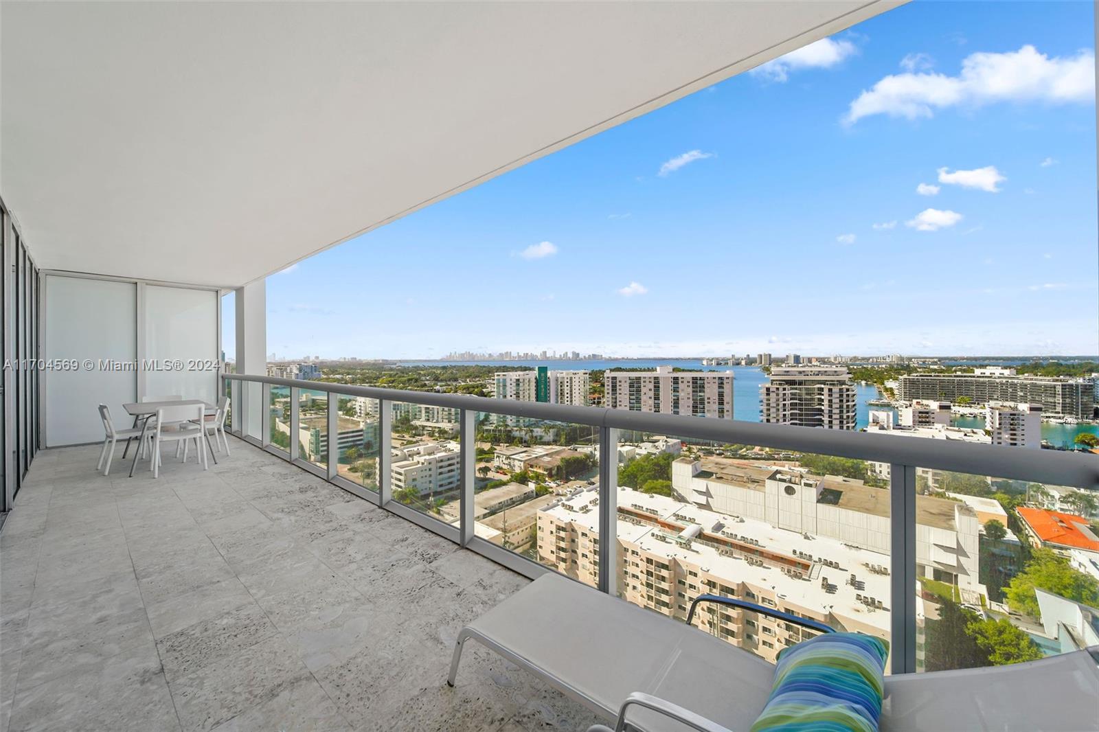 6799 Collins Ave Unit: CPH01
