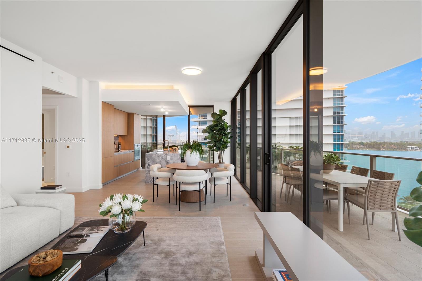 500 Alton # 1005