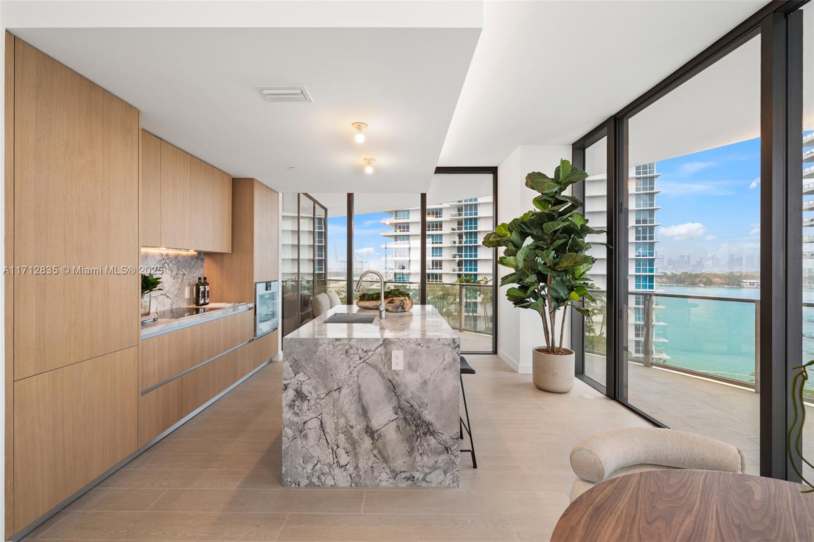500 Alton # 1005