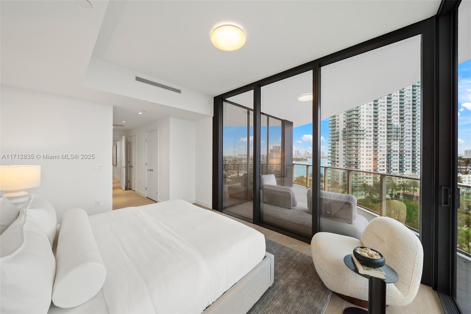 500 Alton # 1005