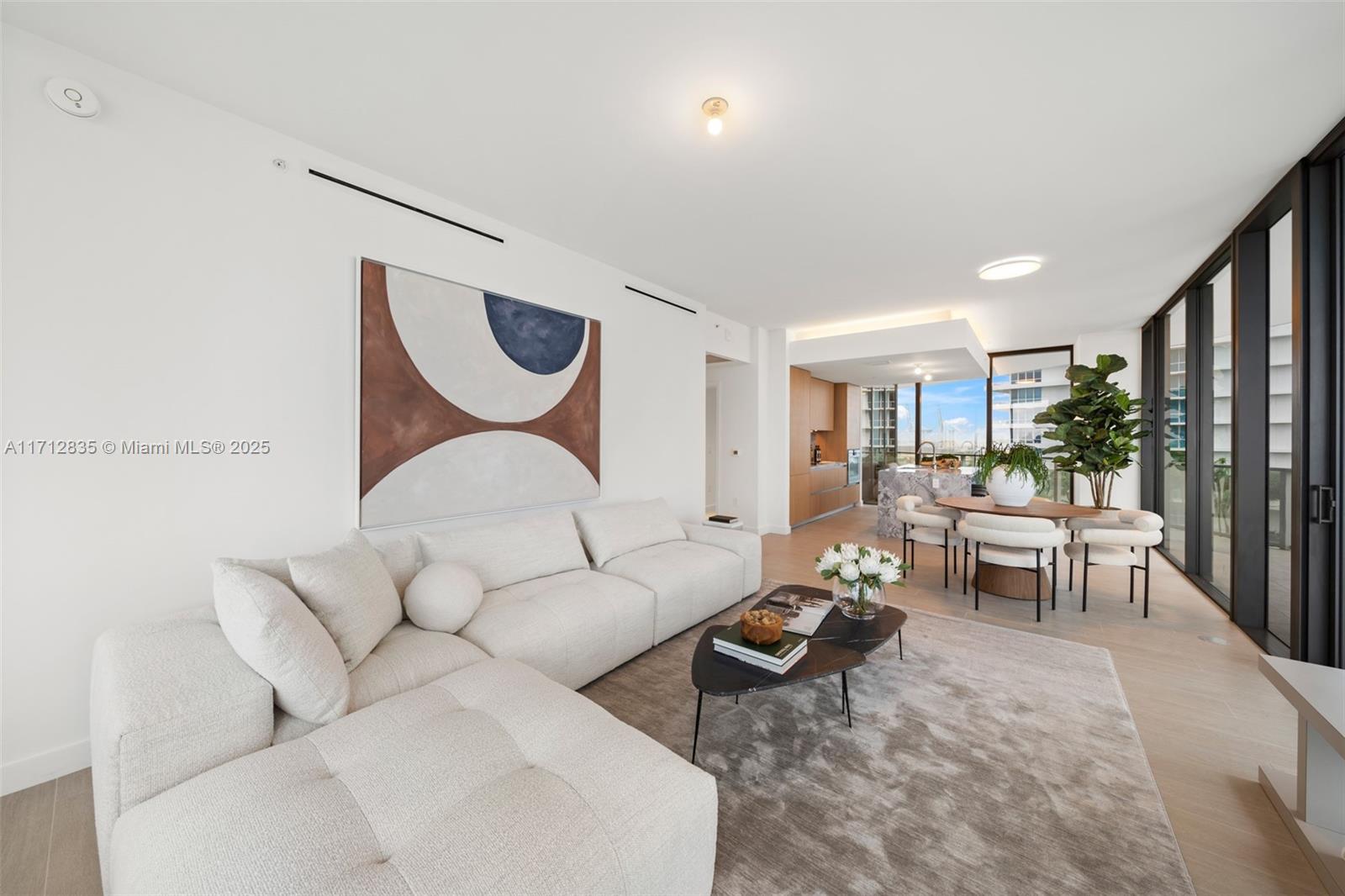 500 Alton # 1005