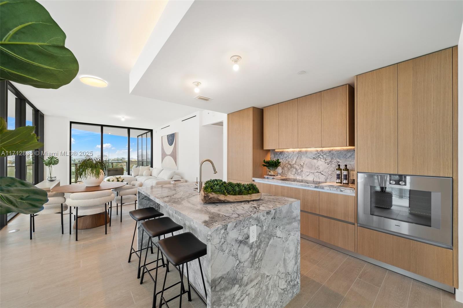 500 Alton # 1005