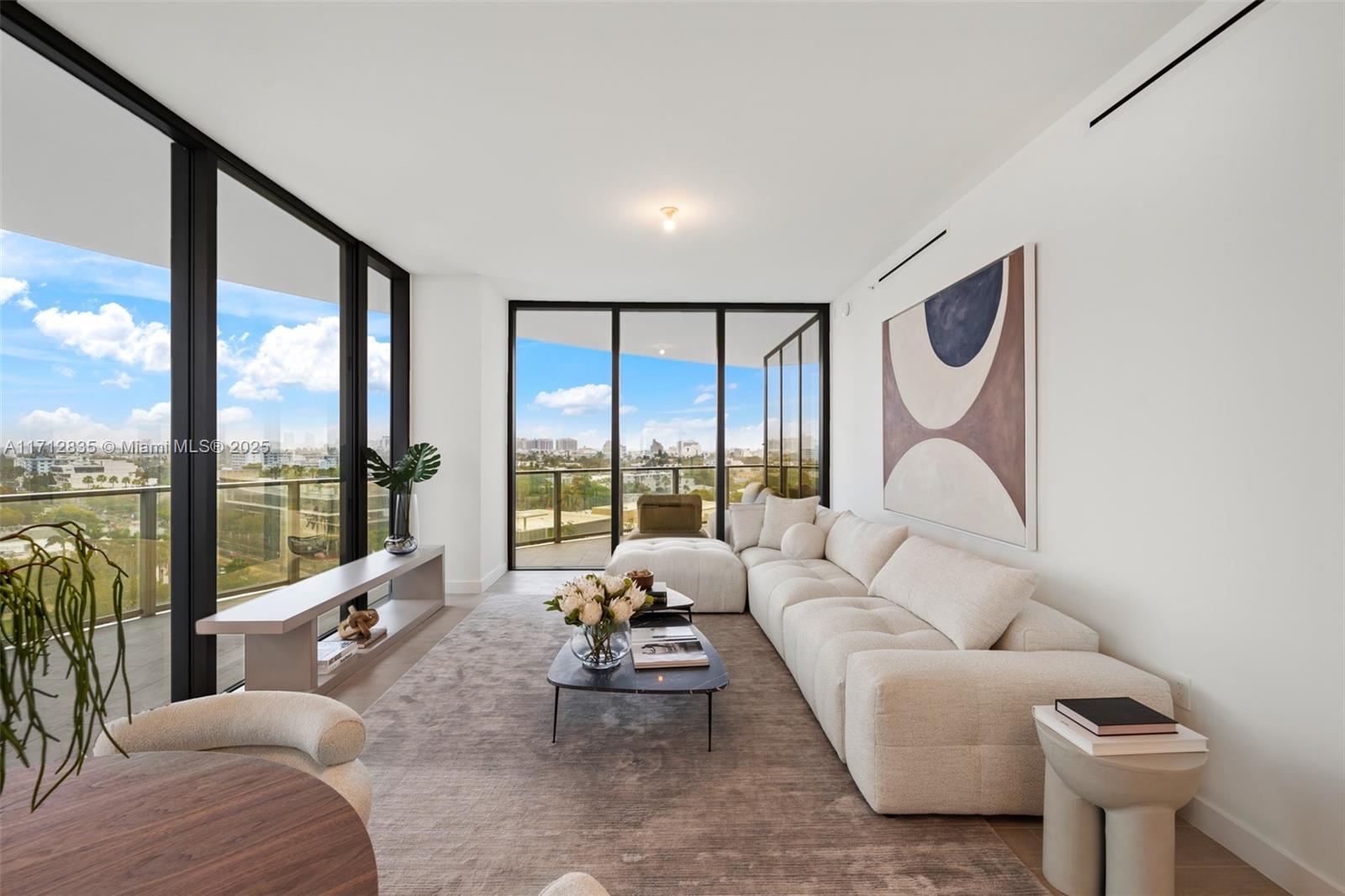 500 Alton # 1005